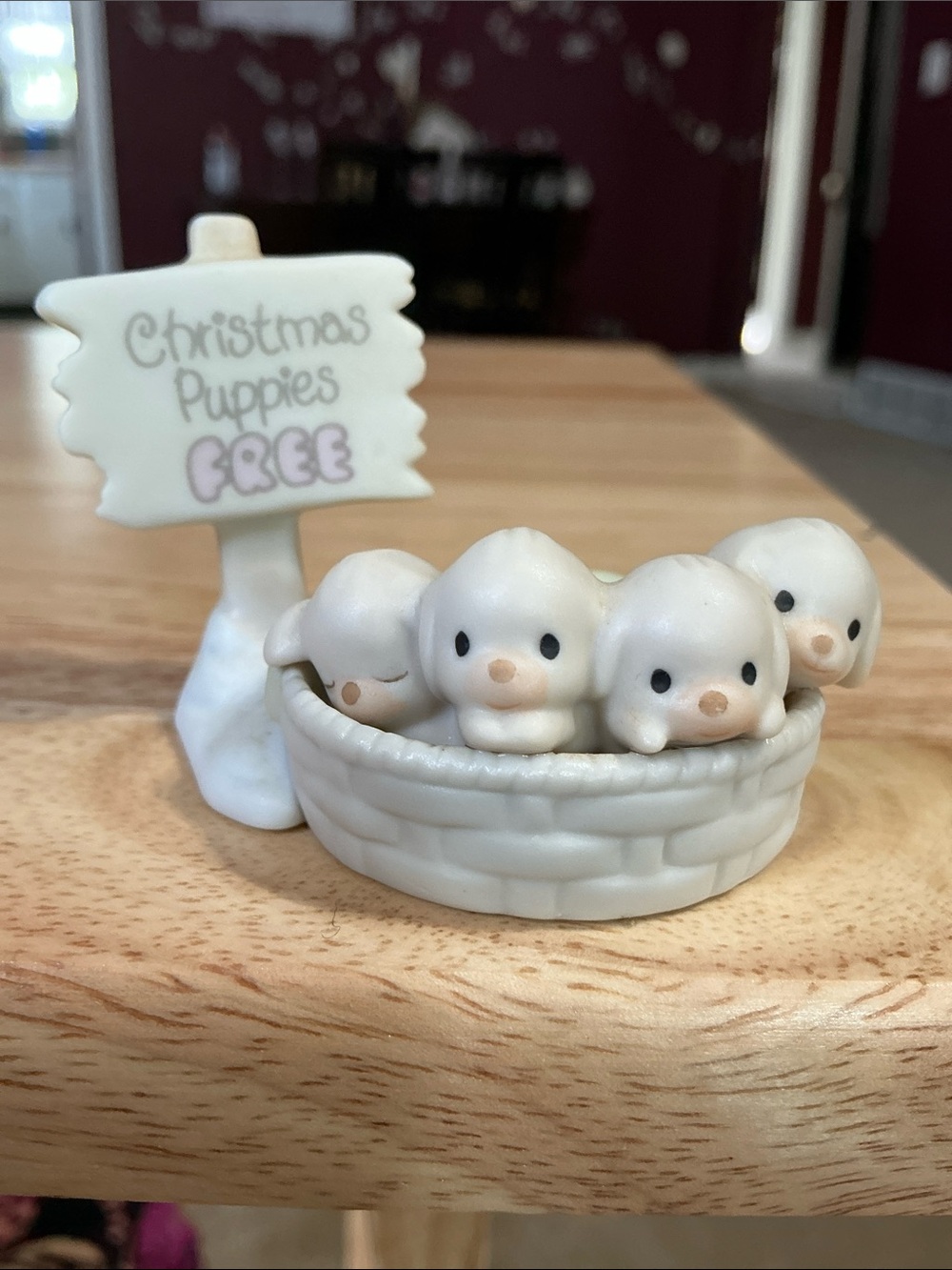 Precious Moments Free Christmas Puppies 1994 and Sugar and her Doghouse 1994 - Picture 6 of 6